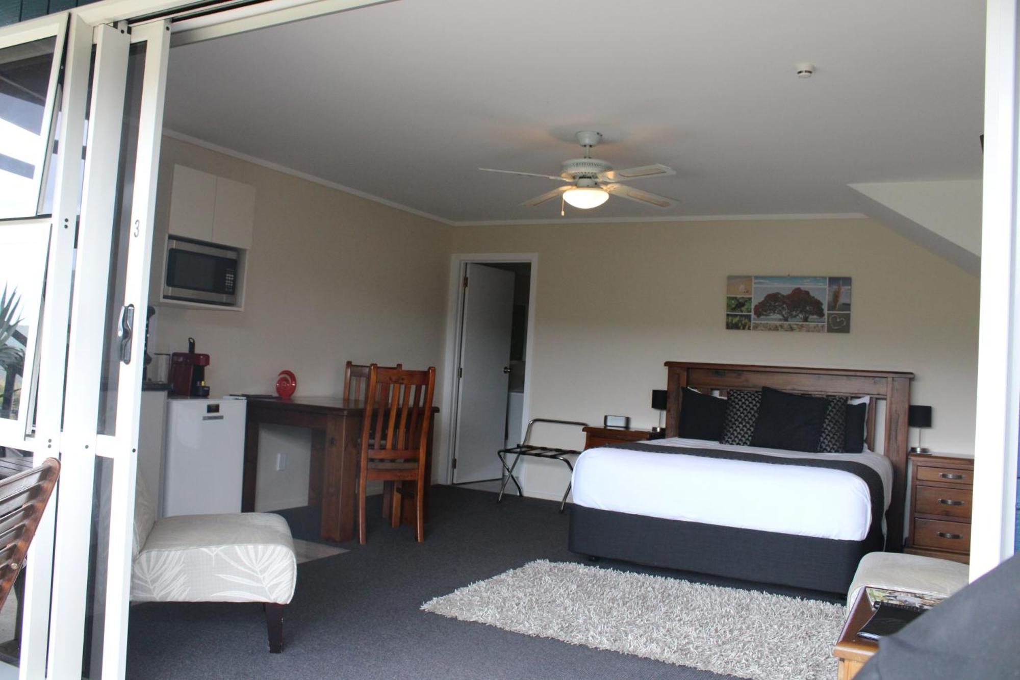 Coromandel Seaview Motel Exterior photo